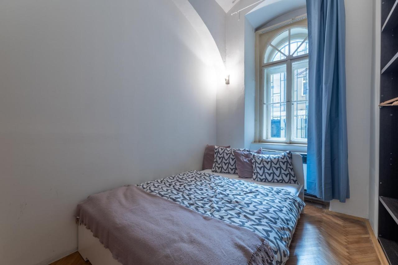 Spacious 3 Bedroom Apartment In The Heart Of ปราก ภายนอก รูปภาพ