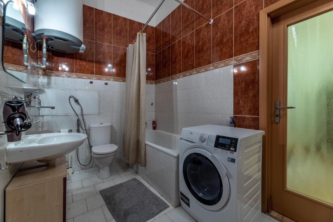 Spacious 3 Bedroom Apartment In The Heart Of ปราก ภายนอก รูปภาพ